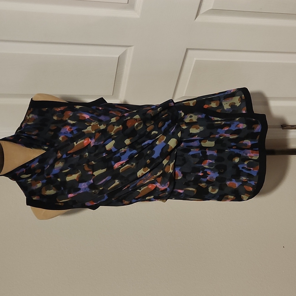 Sleeveless Abstract Print Top